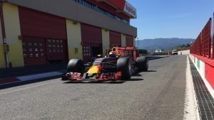 pic-2 / SECOND TEST WITH RED BULL RACING: Sébastien Buemi tests at Mugello, THE WIDER TYRES FOR NEXT SEASON